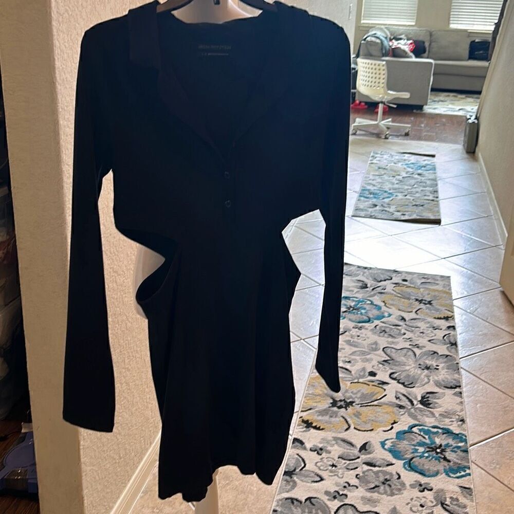 Urban Outfitters Women's L Gwen Long Sleeve Collared Cutout Mini Dress Black Rib